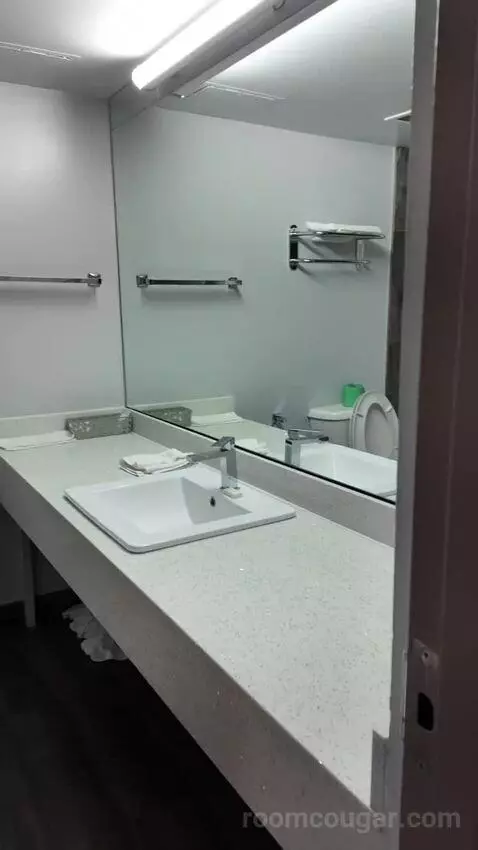 Double Room with Two Double Beds bathroom picture #6