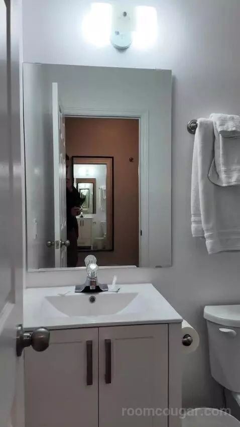 Standard (#206) bathroom picture #6