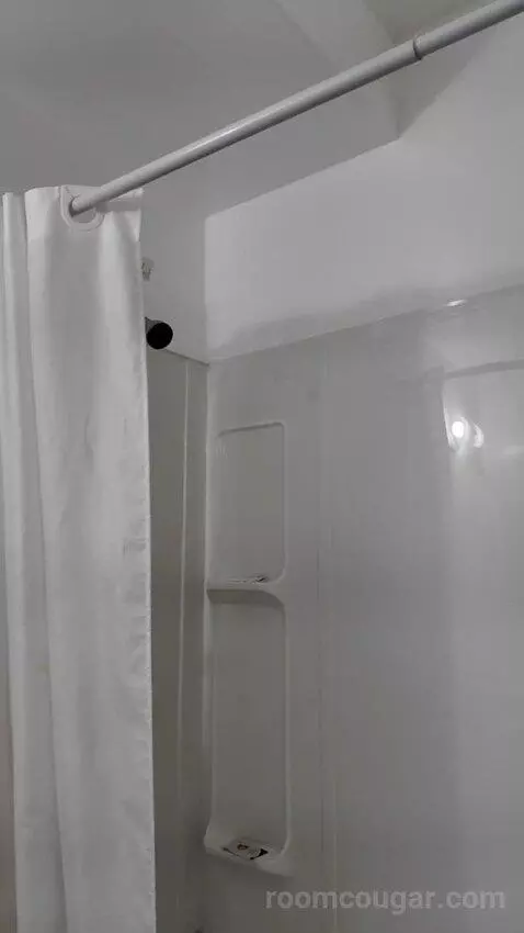 Standard (#206) bathroom picture #7