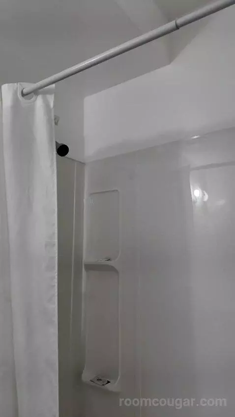 Standard (#206) bathroom picture #8