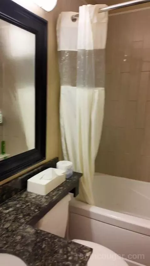 Double Room (#1030) bathroom picture #6