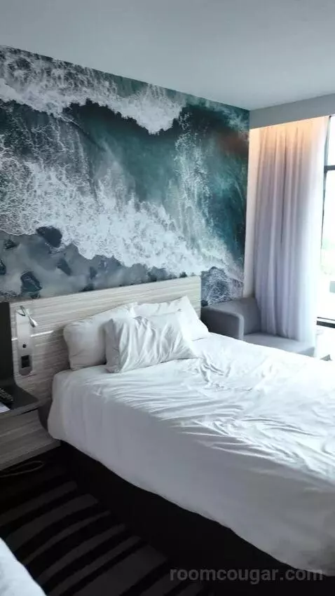 Superior with Two Queen Beds - Renovated (#511) view picture #2