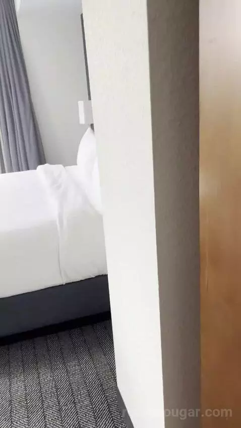 King Room bed picture #6