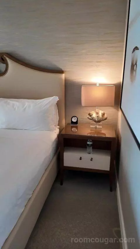 King Room with Balcony (#531) bed picture #6