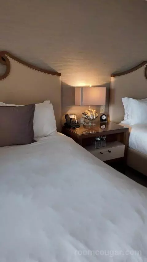 Marina View, Guest Room, 2 Queen, Balcony (#928) bed picture #6