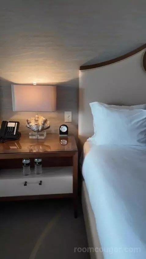 Marina View, Guest Room, 2 Queen, Balcony (#928) bed picture #7