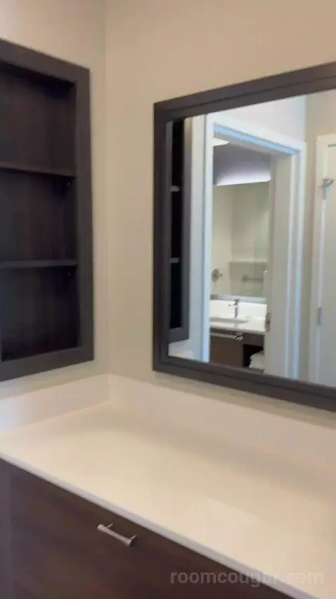 Studio with 1 King, Sofa Bed, Garden View (#618) bathroom picture #3