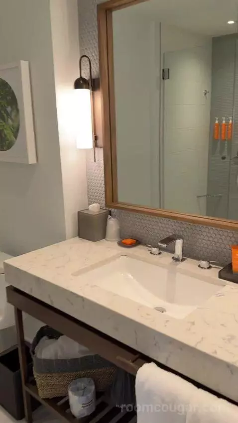 Traditional Epcot View, Guest Room, 2 Queen bathroom picture #2