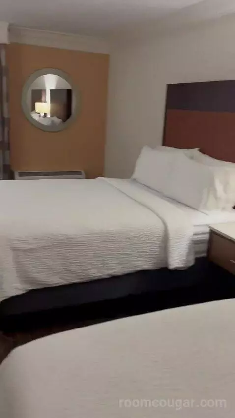 Queen Room with Two Queen Beds (#306) bed picture #8