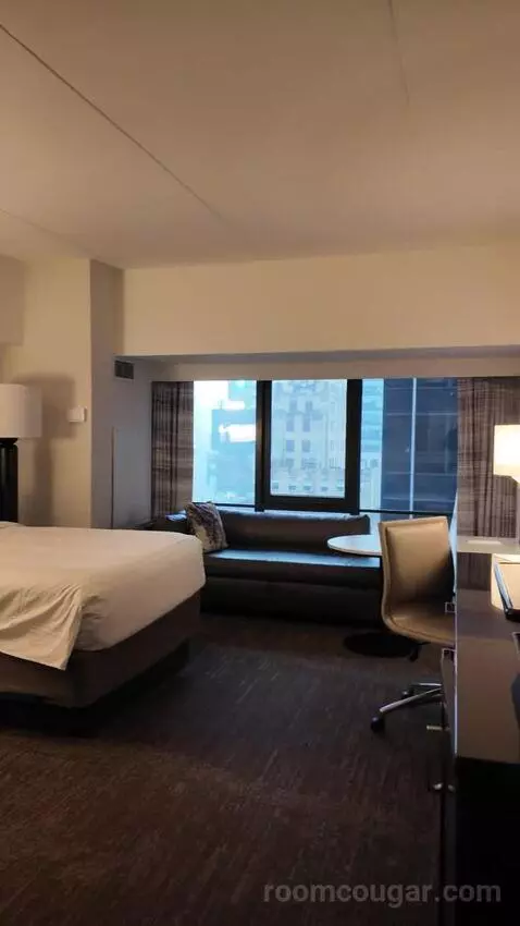 Superior Double Room with Two Double Beds and Times Square View (#3039) bed picture #12