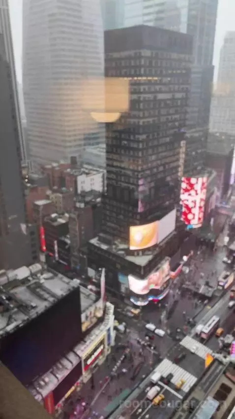 King Room with Sofa Bed (Upon Request) and Times Square View (#3136) view picture #5