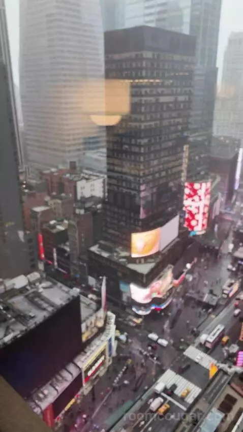 King Room with Sofa Bed (Upon Request) and Times Square View (#3136) view picture #6