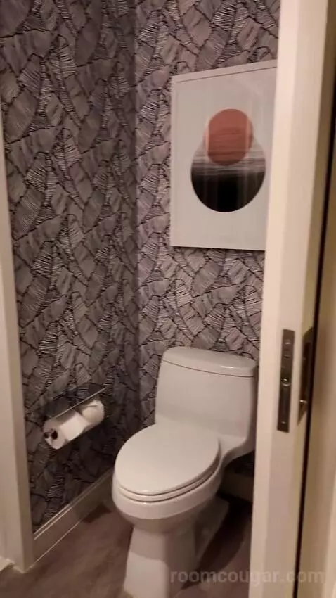 Signature Suite with Sofa Bed and Epcot View (#6336) bathroom picture #2