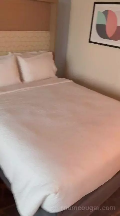 Queen Room with Two Queen Beds (#512) bed picture #7