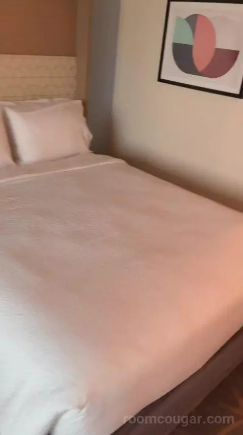 Queen Room with Two Queen Beds (#512) bed picture #8