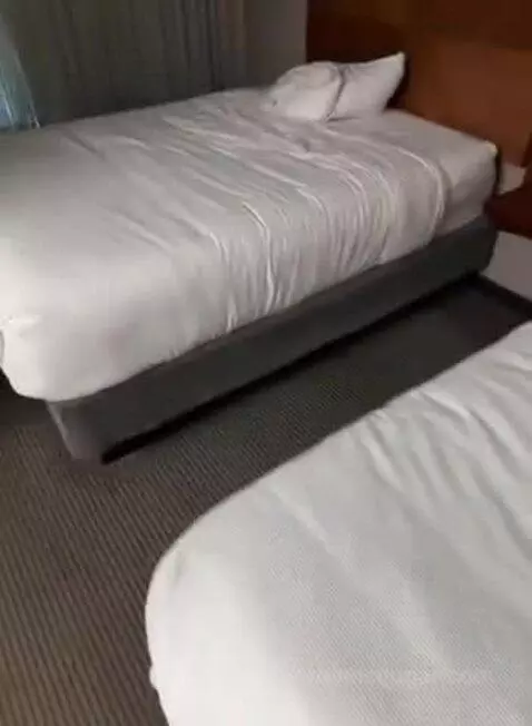 Double Room with Two Double Beds and Sofa Bed (#510) bed picture #6