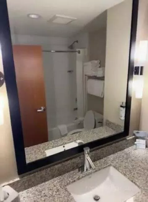 Queen Room with Two Queen Beds (#401) bathroom picture #5