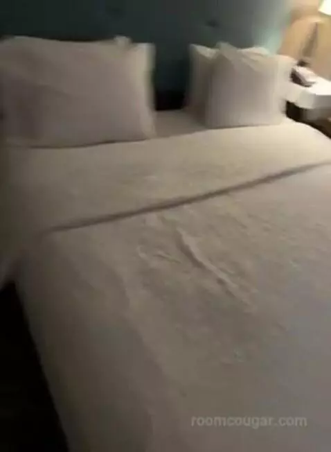 Standard (#302) bed picture #1