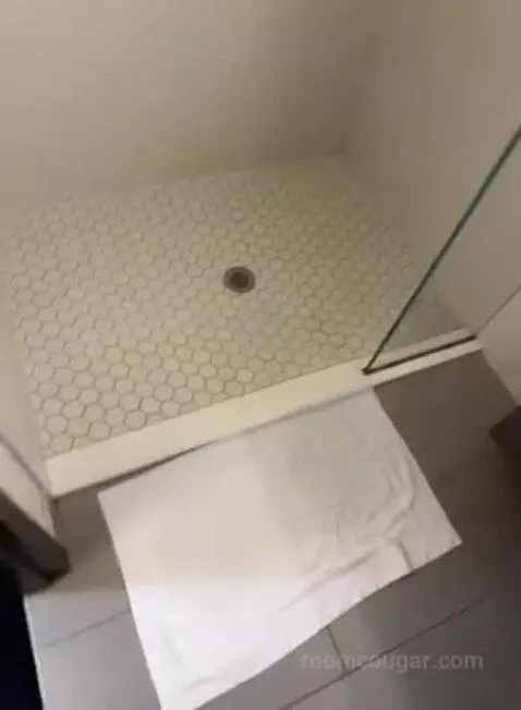 Superior King Room (#1911) bathroom picture #5