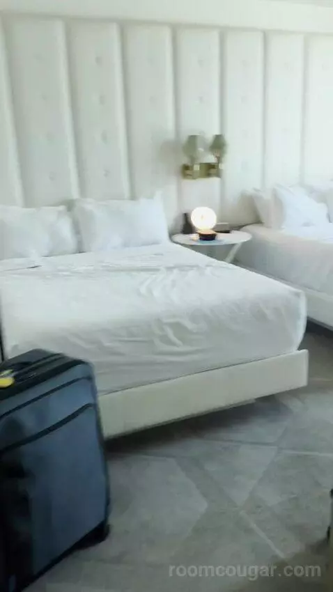 Stay Well Delano Two Queen Suite bed picture #2