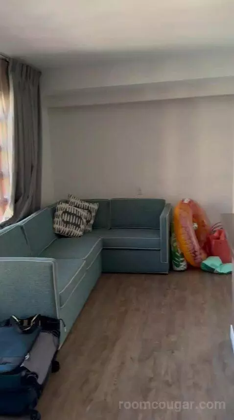 Jr Suite bed picture #1