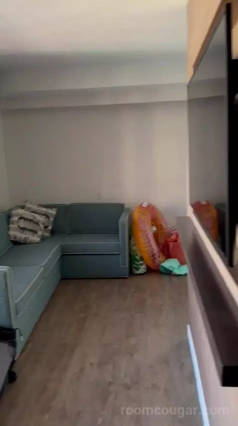 Jr Suite bed picture #2