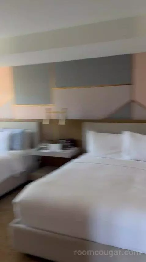 Jr Suite bed picture #7