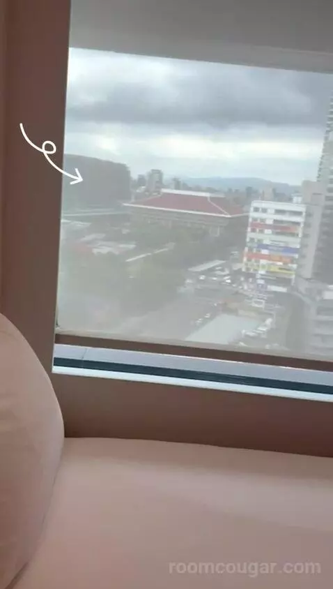 King Room with River View picture #12