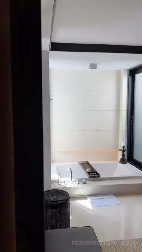 One Bedroom Ocean View Pool Villa bathroom picture #1