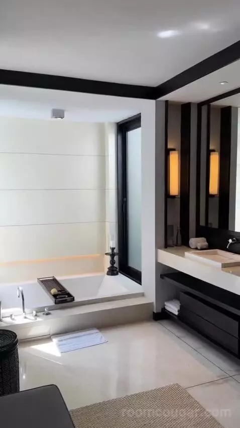 One Bedroom Ocean View Pool Villa bathroom picture #4