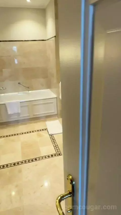 Panoramic View One Bedroom Suite bathroom picture #2