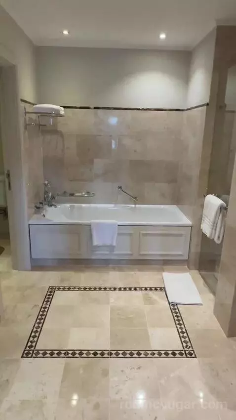 Panoramic View One Bedroom Suite bathroom picture #6