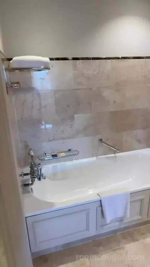 Panoramic View One Bedroom Suite bathroom picture #7