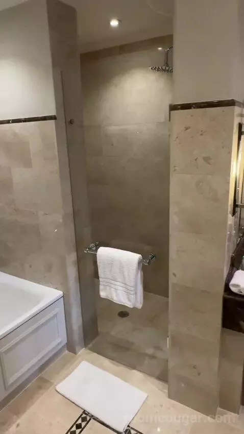 Panoramic View One Bedroom Suite bathroom picture #12