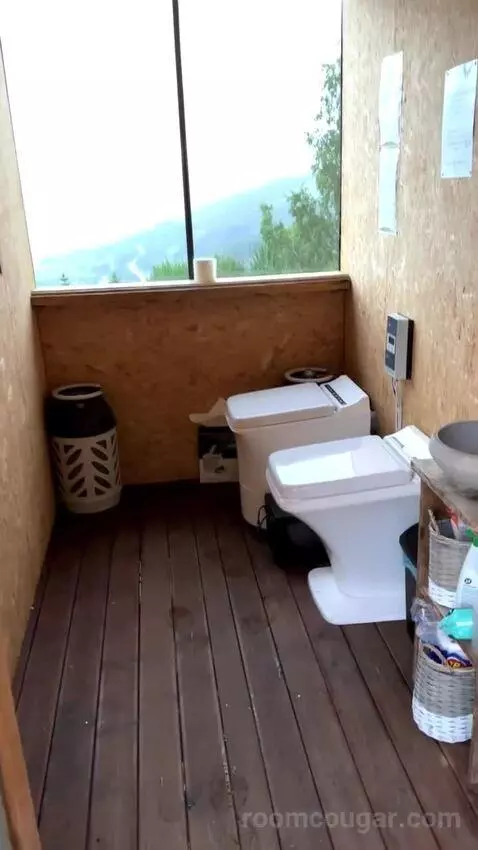 Suite bathroom picture #6