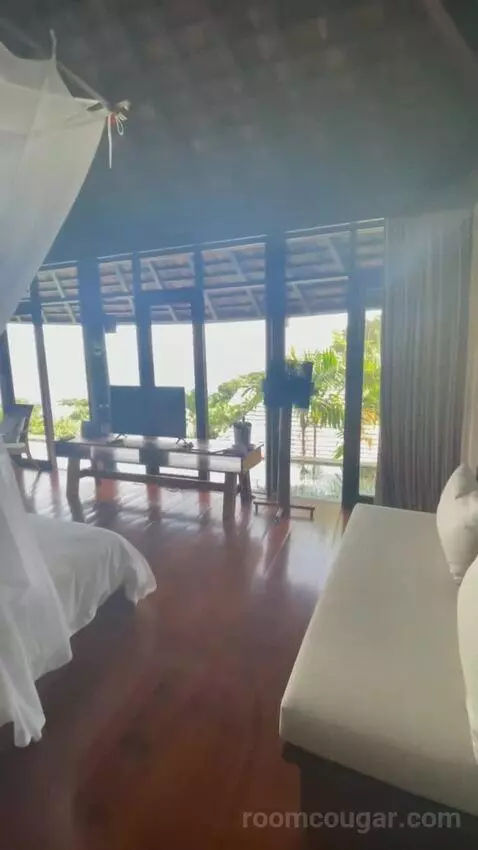 Scenic Ocean View Pool Villa bed picture #4