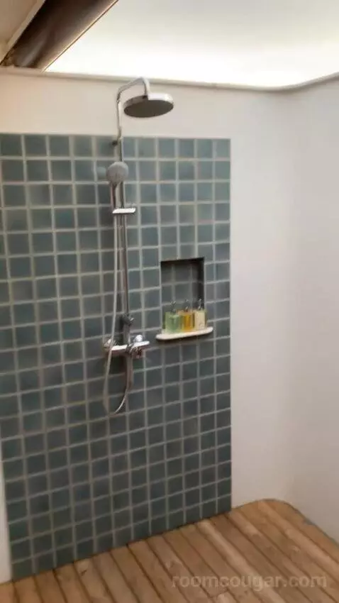 Suite (Ocean Front ) bathroom picture #12