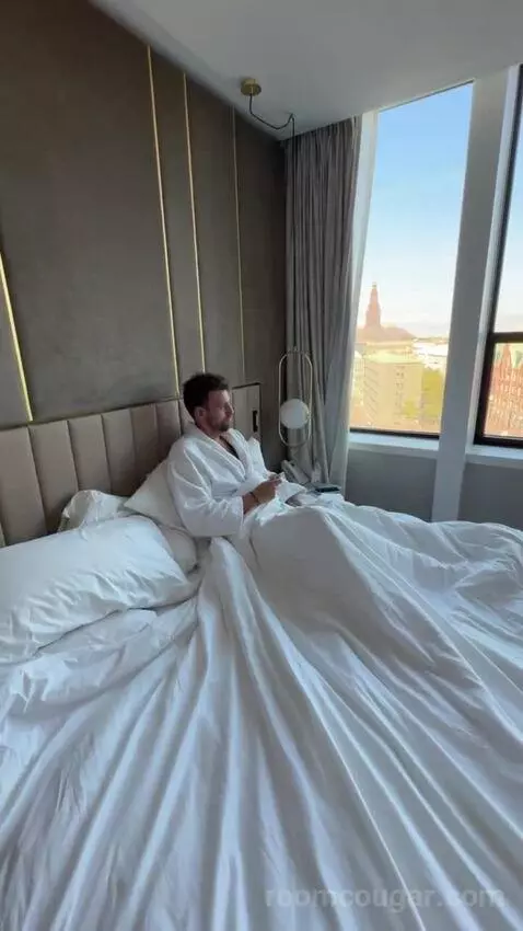 Superior Double or Twin Room with City View bed picture #8