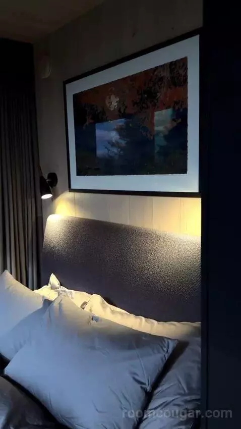 Suite (Glass Cabin) bed picture #6