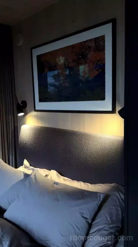 Suite (Glass Cabin) bed picture #7