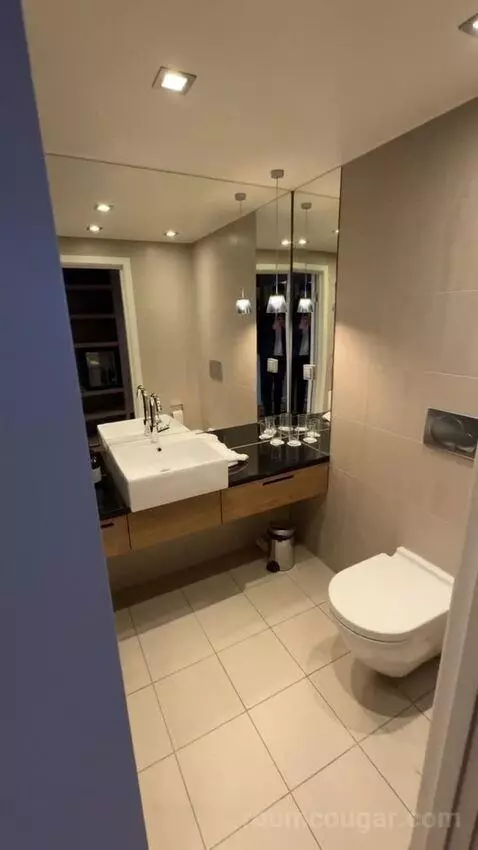 Superior Double Room (#704) bathroom picture #4