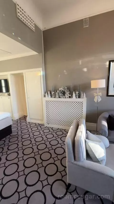 Junior Suite with View (#301) picture #16