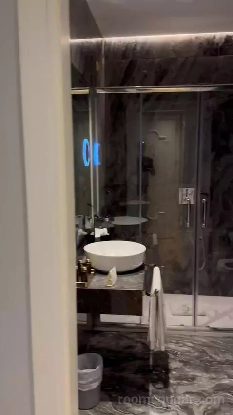 Superior Double Room with City View bathroom picture #4