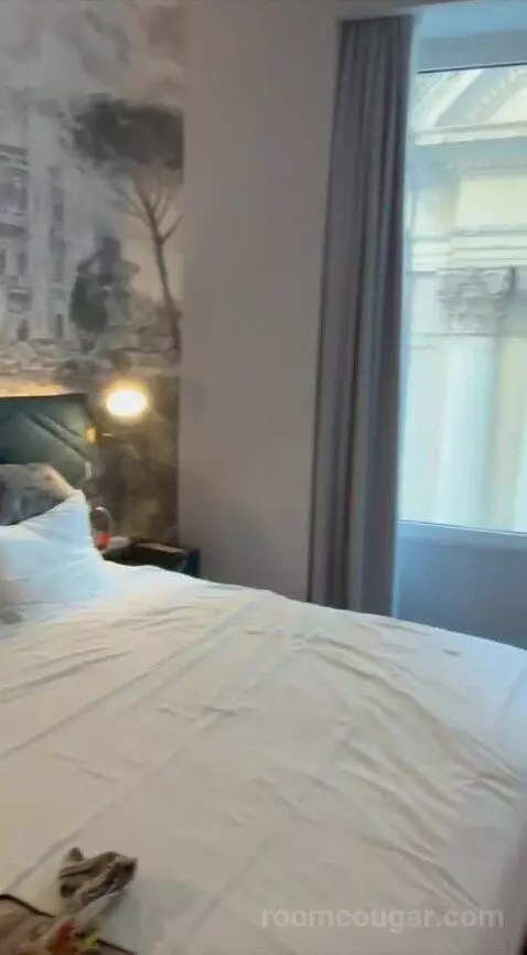 Junior Suite Fori Imperiali bed picture #3