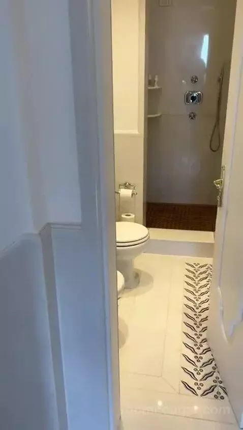 Junior Suite with Sea View bathroom picture #8