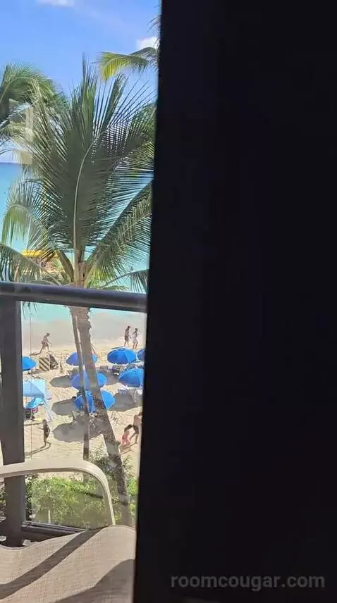 Club Suite, 1 King Bed Oceanfront (Diamond Head) (#223) view picture #10