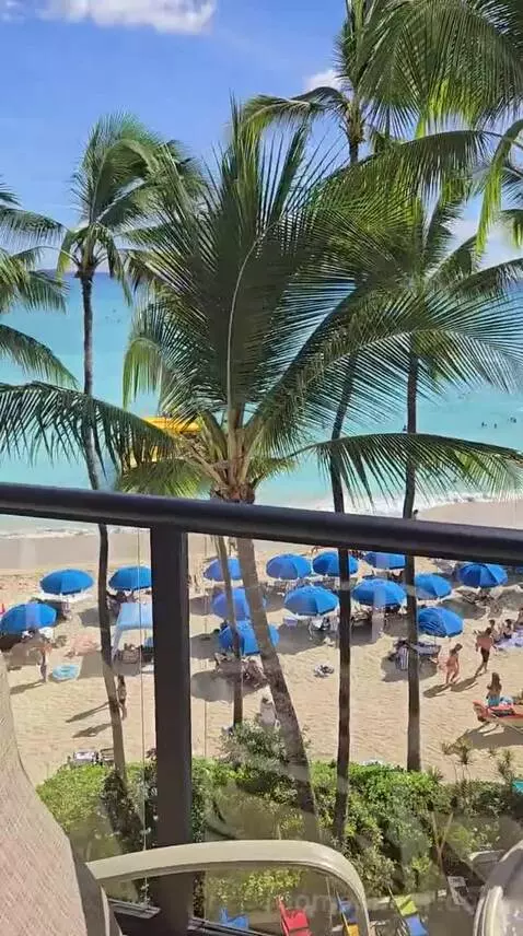 Club Suite, 1 King Bed Oceanfront (Diamond Head) (#223) view picture #11