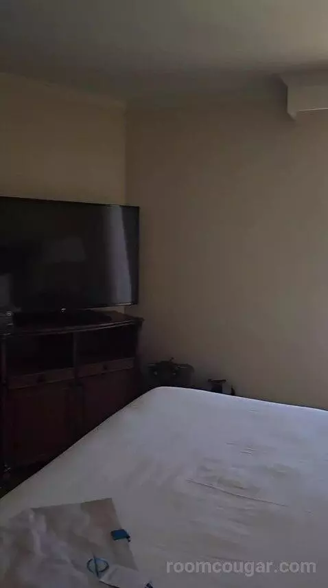 Club Suite, 1 King Bed Oceanfront (Diamond Head) (#223) bed picture #11