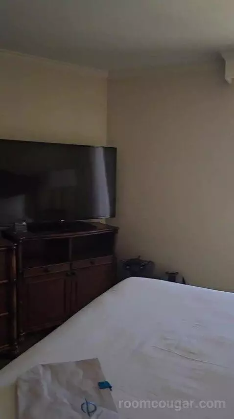 Club Suite, 1 King Bed Oceanfront (Diamond Head) (#223) bed picture #12
