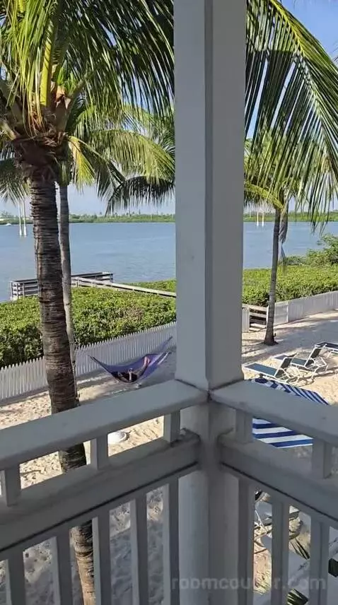 Waterfront King Suite with Living Room (44B) view picture #7